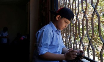 Không chỉ Rap Việt gây sốt, cậu bé 11 tuổi hát rap về chiến tranh cũng “viral” cực mạnh