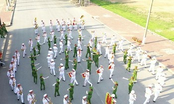 Đoàn nhạc Cảnh sát Việt Nam tại buổi sơ duyệt chiều 24/6.