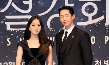 "Snowdrop" có nguy cơ bị cấm sóng: Phát ngôn của Jisoo và Jung Hae In bị Knet "đào" lại