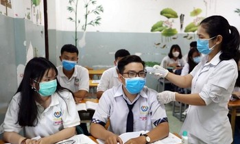 Dịch COVID-19 diễn biến phức tạp, tính phương án tổ chức thi tốt nghiệp THPT nhiều đợt