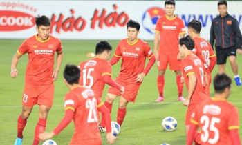 HLV Park Hang-seo bất ngờ điều chỉnh danh sách cầu thủ trận Việt Nam - Nhật Bản
