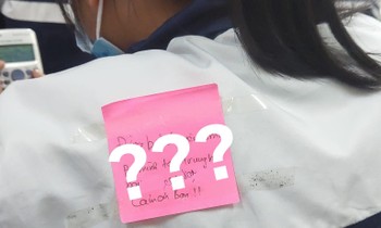 Muốn tập trung ôn bài mà hội bạn cứ bắt chuyện, nữ sinh làm một điều khiến cả lớp cười lăn