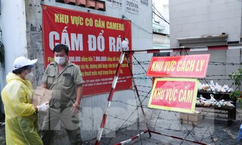 Hẻm 415, đường Nguyễn Văn Công, phường 3, quận Gò Vấp, TPHCM bị phong tỏa từ ngày 26/5, sau khi phát hiện ca bệnh COVID-19 là thành viên nhóm truyền giáo Phục Hưng có trụ sở sinh hoạt tại đây.