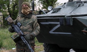 Nga nói chỉ huy Tiểu đoàn Azov được đưa lên xe bọc thép sau khi đầu hàng