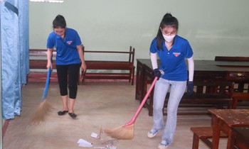 Hàng loạt trường học ở Đà Nẵng thành điểm trú tránh bão