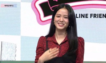 Stylist BLACKPINK bị K-net chê xuống phong độ, để Jisoo diện đồ như "bà thím"