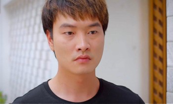 Lối Về Miền Hoa: Xui xẻo vẫn chưa buông tha cho Lợi, anh chàng lại gặp rắc rối tiền bạc