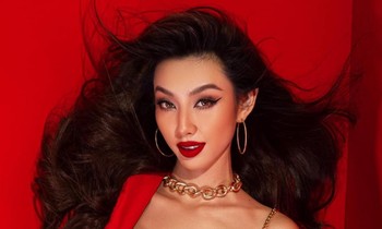 Hoa hậu Thùy Tiên đã làm điều này giữa hội bạn thân 'siêu giàu' mà khán giả 'choáng' nặng