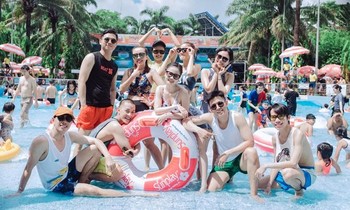 Mừng lễ sôi động cùng Công Viên Nước Đầm Sen
