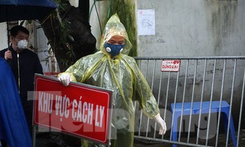 Gỡ cách ly xóm trọ Cầu Giấy, nơi ở của ca nhiễm COVID-19 thứ 39