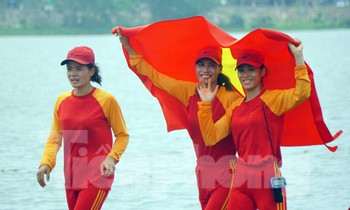 Rowing nữ vượt trội đối thủ, giành thêm 2 HCV cho Việt Nam