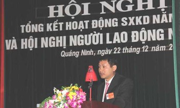 Giám đốc Công ty Lê Trung Toán đã báo cáo đánh giá kết quả SXKD năm 2017