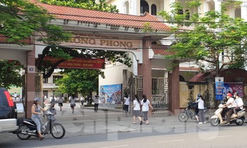 Trường THPT Lê Hồng Phong đỗ tốt nghiệp 100% và có phổ điểm đạt 8 điểm/môn theo khối khi - Ảnh: Hoàng Long
