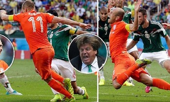CĐV Mexico 'đắng lòng' nhìn Robben nhận giải Oscar