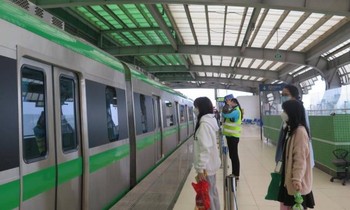 Tàu Cát Linh - Hà Đông chạy xuyên Tết
