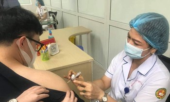 Ngày 15/5, Việt Nam ghi nhận 1.594 ca COVID-19, hơn 1.000 ca cộng đồng