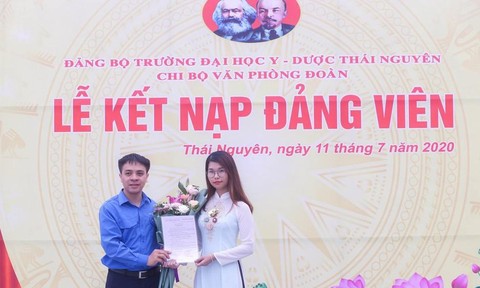 Chống nhạt Đảng, khô Đoàn