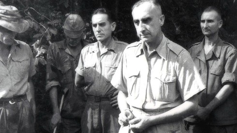 Từ năm 1945 đến 1954, thực dân Pháp đã cử sang Việt Nam bao nhiêu tướng chỉ huy quân đội Pháp?
