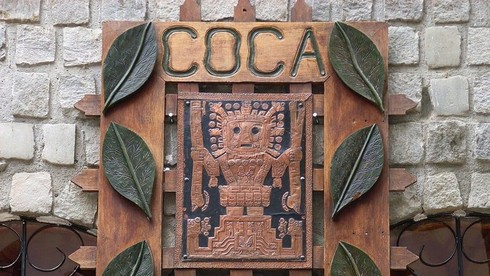 Bảo tàng về loại cây coca ở Bolivia nằm ở quận nào?