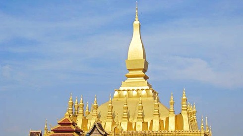 Lào được biết đến với biệt danh gì?