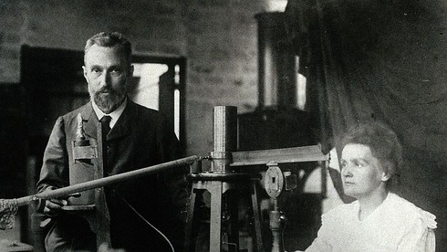 Marie Curie đã gặp chồng tương lai, Pierre Curie như thế nào?