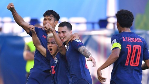 Đồng phục đội tuyển Thái Lan để phục vụ Asian Cup 2019 gồm các màu gì?