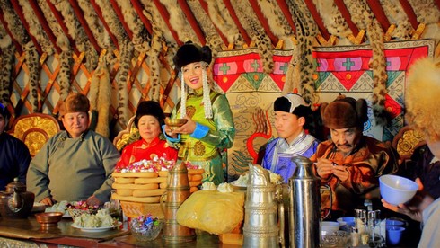 Tsagaan Sar là lễ đón Tết Âm lịch của người nước nào?