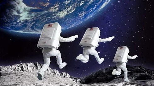 Phi hành gia nào sau đây giữ quan điểm người ngoài hành tinh là có thật?