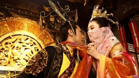 Vị vua nổi tiếng ăn chơi của triều Trần, từng cho mở sòng bạc ngay tại hoàng cung?