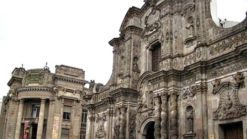 Ecuador dùng đồng tiền gì?