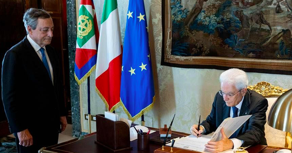 thumbnail - Thủ tướng Ý từ chức, Tổng thống giải tán quốc hội để bầu cử sớm