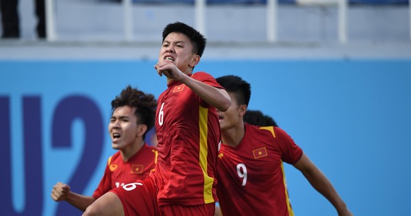 Lịch thi đấu tứ kết U23 châu Á 2022 hôm nay 12/6: U23 Việt Nam vượt núi cao