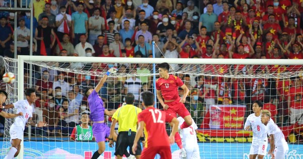 thumbnail - Trực tiếp U23 Việt Nam vs U23 Myanmar 0-0 (hết h1): Ít đường chuyền sáng nước, U23 Việt Nam gặp khó