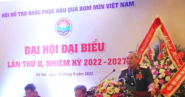 Trung tướng Nguyễn Đức Soát tái đắc cử Chủ tịch Hội Hỗ trợ khắc phục hậu quả bom mìn Việt Nam
