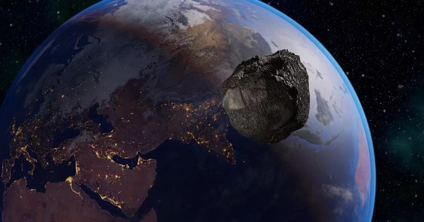 thumbnail - Tiểu hành tinh rộng hơn hai sân bóng đá đang lao về phía Trái đất đêm nay