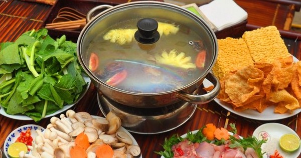 Những món đại kỵ chớ ăn cùng lẩu gà kẻo ... - Báo Tiền Phong