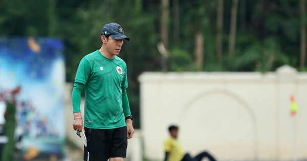 thumbnail - Các đội nước ngoài chê sân xấu, Phú Thọ giải thích ra sao?