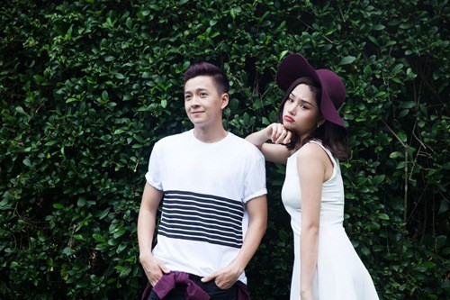 Tin hot showbiz: Miu Lê hội ngộ Kiến Huy, Ngọc Hân gợi cảm với áo dài