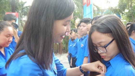 Nhớ mãi khoảnh khắc kết nạp Đoàn đầy vinh dự và háo hức