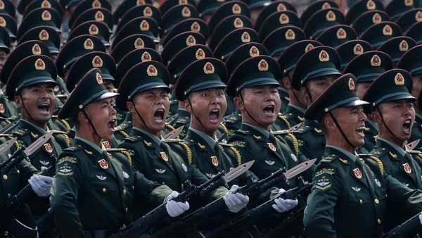 Trung Quốc, siêu cường đang cạn tiền?