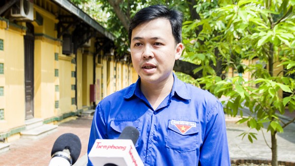 Thanh niên Agribank cùng khách hàng vượt khó