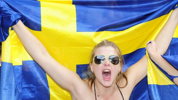 Ngắm Fan gợi cảm nhất mùa Euro 2012