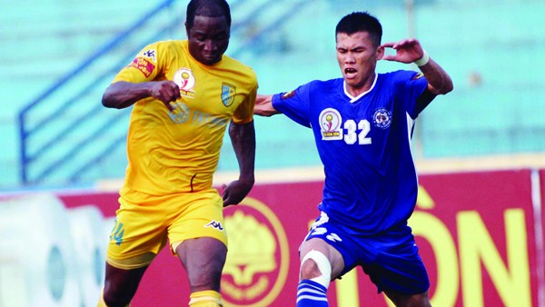 CLB Hà Nội có được thăng hạng V.League?