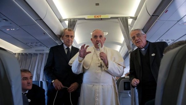 Giáo hoàng Francis muốn đối thoại với IS