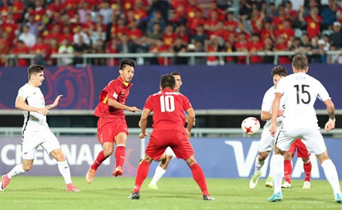 Văn Hậu lọt đội hình tiêu biểu châu Á tại U20 World Cup