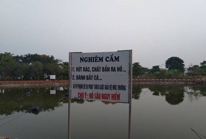 Hai học sinh chết đuối thương tâm tại hồ nước trong khu biệt thự Hồ nước nơi xảy ra sự việc.