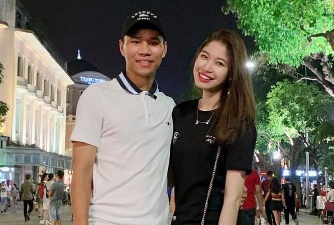 Động thái mới của bạn gái cầu thủ Văn Dũng sau ồn ào xúc phạm Văn Thanh Động thái mới của bạn gái cầu thủ Văn Dũng sau ồn ào xúc phạm Văn Thanh