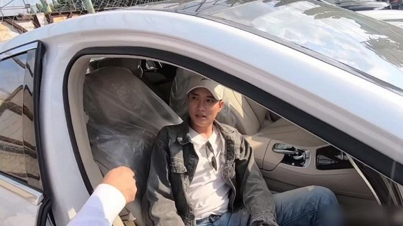 Quốc Trường tậu xế hộp 5 tỉ nhờ kiếm bộn tiền sau ‘Về nhà đi con’? Quốc Trường tậu xế hộp 5 tỉ nhờ kiếm bộn tiền sau ‘Về nhà đi con’?