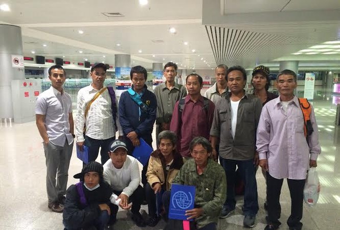 Đưa 12 ngư dân Tiền Giang gặp nạn ở Micronesia về nước 12 ngư dân gặp nạn ở Micronesi đã về nước