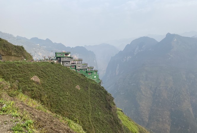 Hà Giang: Khẩn trương xử lý công trình Mã Pì Lèng, dự án tâm linh Lũng Cú Hà Giang yêu cầu sớm xử lý công trình Mã Pì Lèng. Ảnh: Nguyễn Việt Thanh